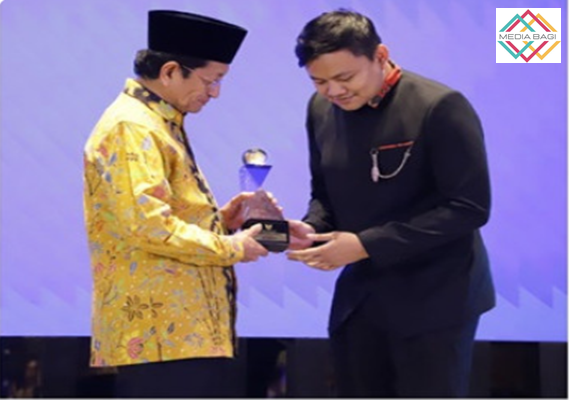 Kemenag Kembali Raih Kategori Informatif Anugerah Keterbukaan Informasi Publik 2024 1 Kemenag Kembali Raih Kategori Informatif Anugerah Keterbukaan Informasi Publik 2024