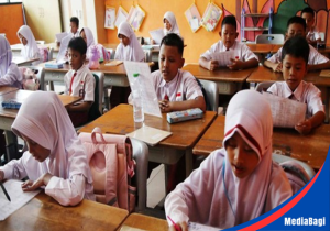 Info Terbaru! Mendikdasmen Majukan Tanggal Libur Idul Fitri Mulai 21 Maret 2025 1 Libur Idul Fitri 2025