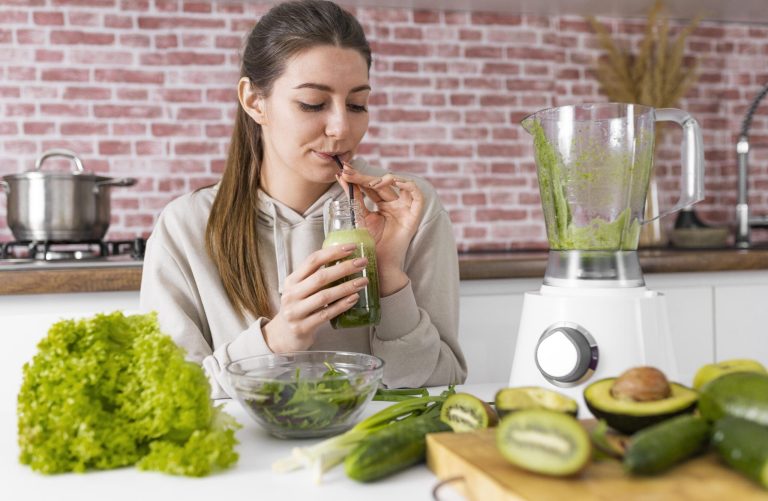 Resep Smoothies Hijau untuk Detoksifikasi Alami: Membangun Kembali Kebugaran Tubuh dari Dalam